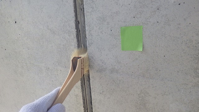 シーリング工事_d0176793_08171507.jpg