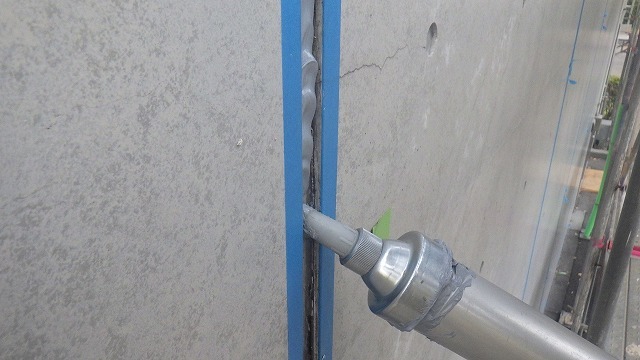 シーリング工事_d0176793_08212314.jpg