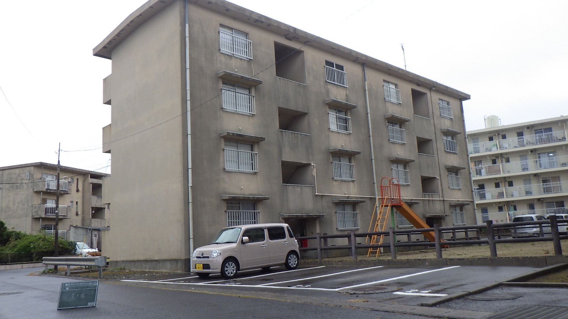 【現場レポート】市営アパート屋根及び外壁改修工事_d0176793_15111265.jpg