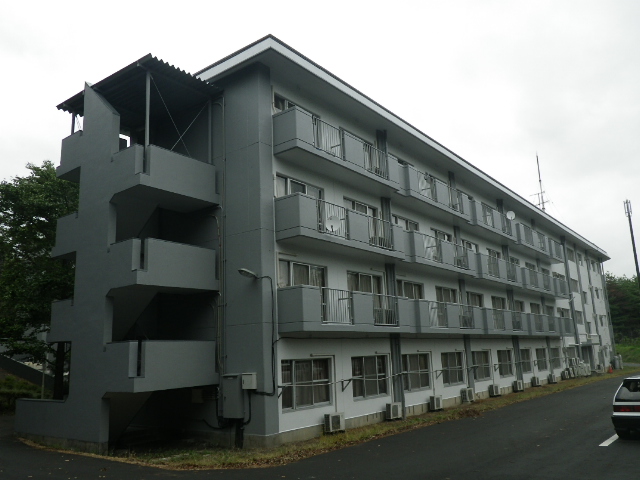 【現場レポート】★★完成★★ 天清寮外壁・屋上防水改修工事_d0176793_1611167.jpg