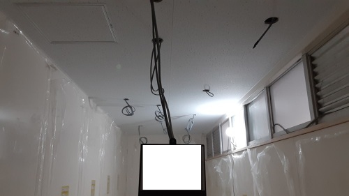 【現場レポート】トイレ改修建築工事3_d0176793_16275176.jpg