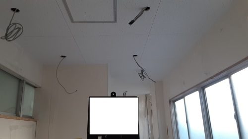 【現場レポート】トイレ改修建築工事3_d0176793_16275722.jpg