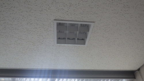 【現場レポート】照明交換作業_d0176793_16284302.jpg