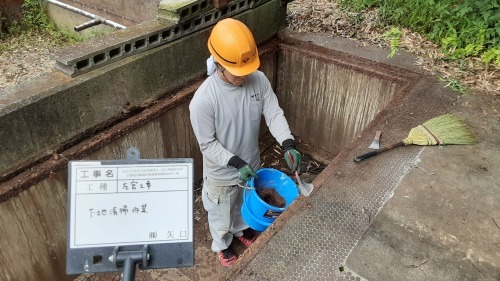 【公共工事】研究所 縞鋼板蓋交換工事_d0176793_17014554.jpg