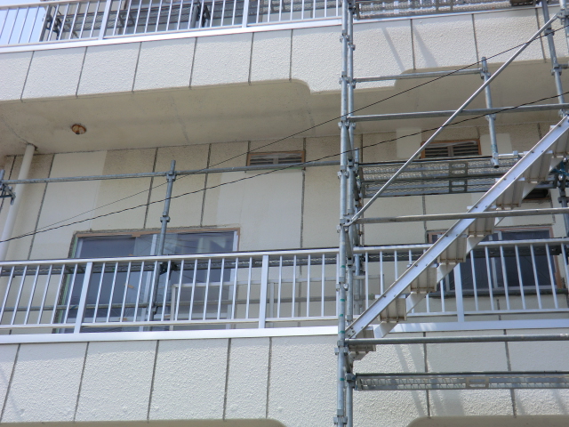 【現場レポート】 ひたちなか市 みくにやビル 外壁修繕塗装_d0176793_17302640.jpg