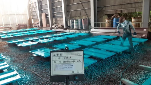 【公共工事】研究所 縞鋼板蓋交換工事②_d0176793_17490071.jpg