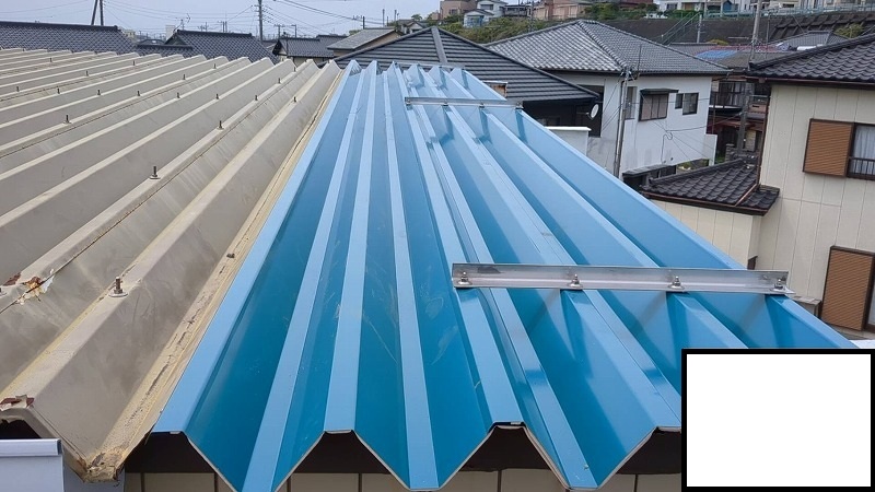 【現場レポート】折半屋根の部分葺き替え_d0176793_18021591.jpg