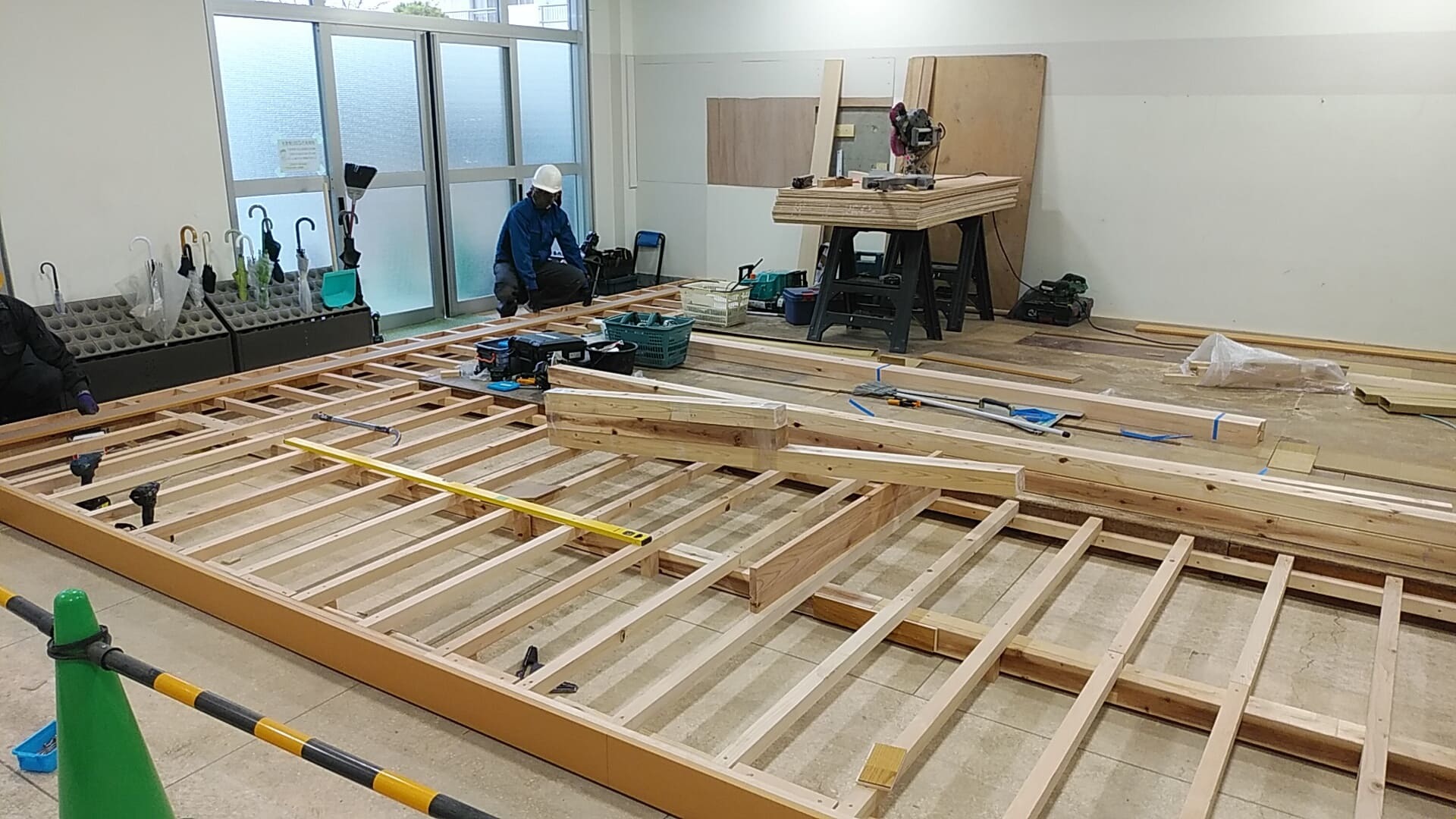昇降口改修_d0176793_21163362.jpg